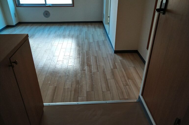 セカンドウィスタリアヒルズ211号_200606_0003